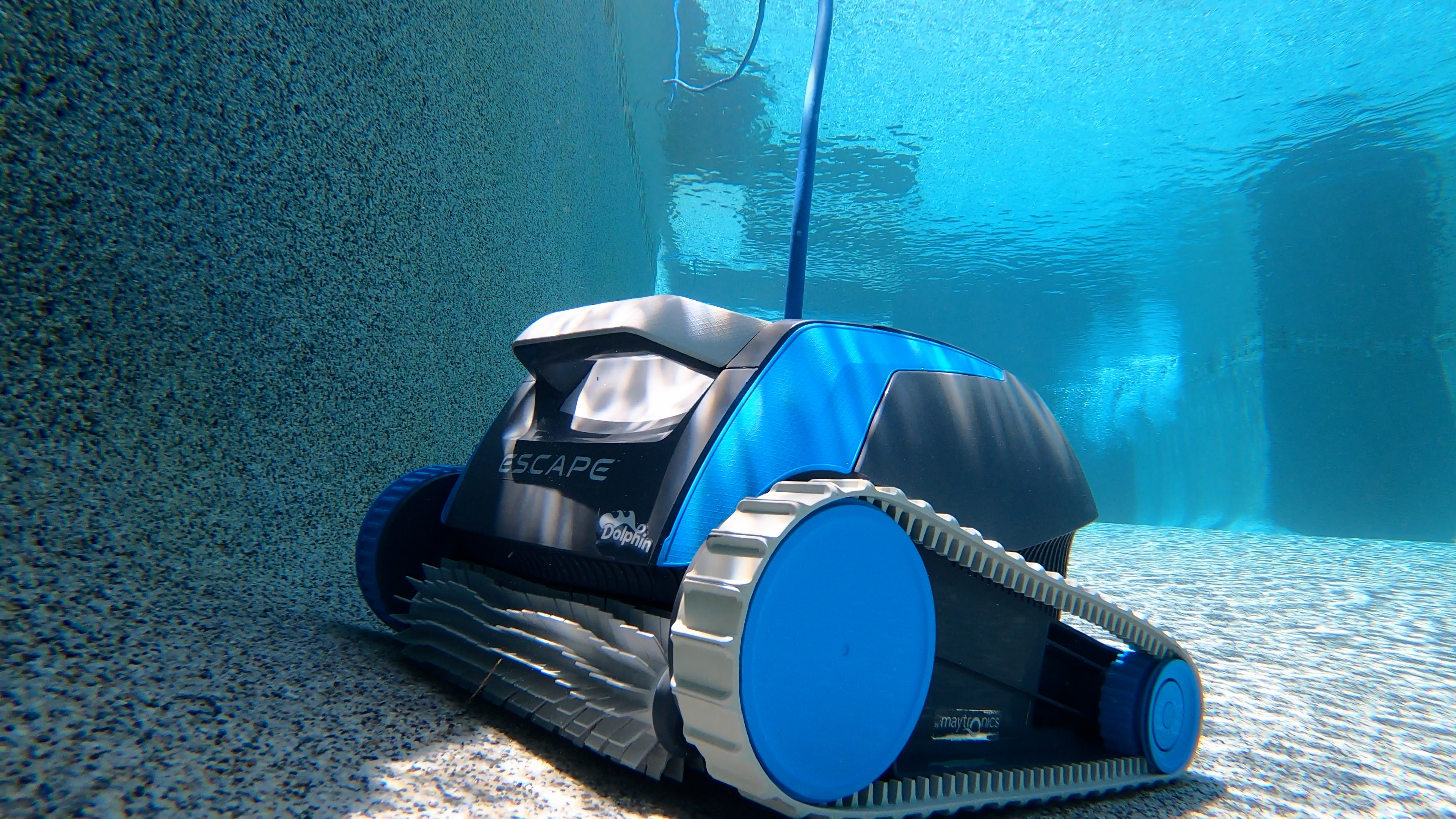 Dolphin Escape Underwater Angled View Treaded Wheels On Floor