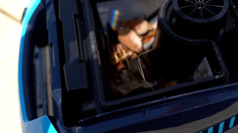 Polaris Freedom Open Debris Chamber With Leaves Top Down
