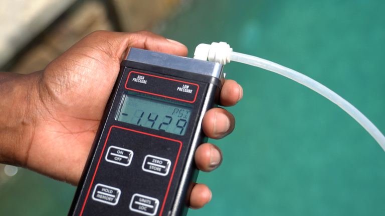 Clear S Manometer Negative Suction Reading Poolside