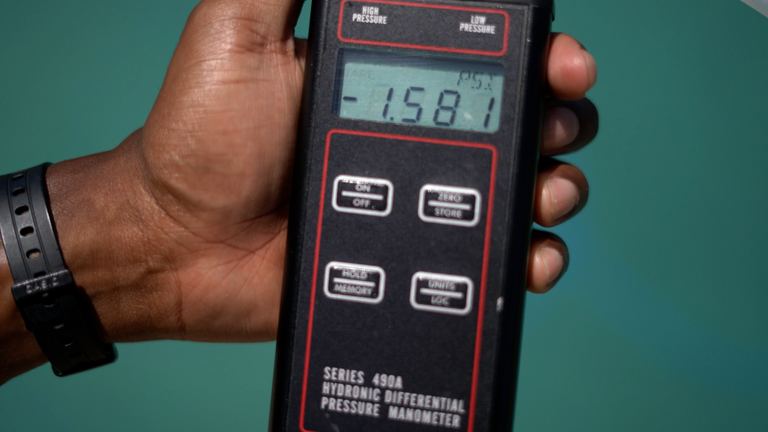 Dolphin Quantum Pro Manometer Reading Negative 1 581 PSI