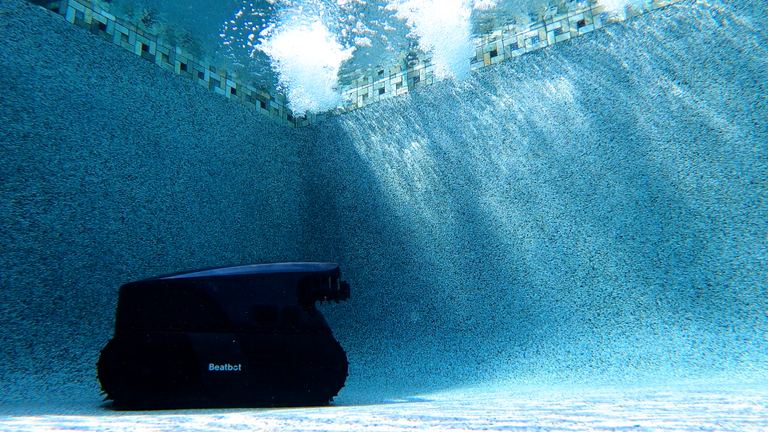Beatbot AquaSense 2 Ultra Robot Pool Corner Bubbles Underwater