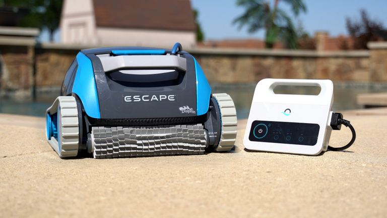 Dolphin Escape Robot And Power Supply Poolside Horizontal