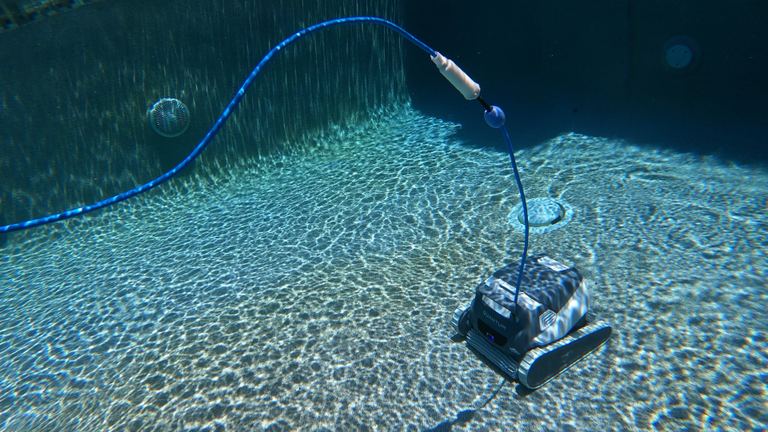Dolphin Quantum Underwater View Pool Floor With Cable