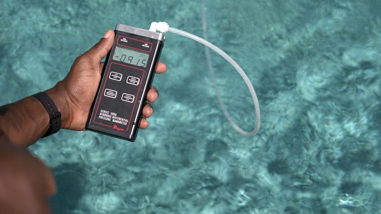 Polaris PCX Manometer With Tubing Vacuum Reading