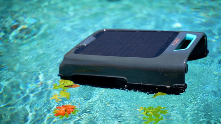 Aiper Surfer S2 Drifting Toward Leaves Low Side Angle